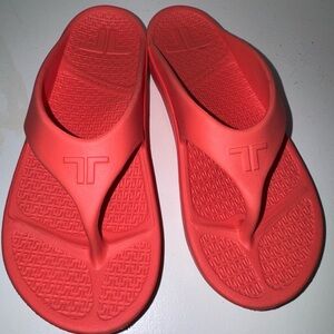 Women's Coral Flip Flops TELIC recovery flip-flops